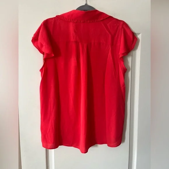T Tahari Women's Reddish Orange Button-Down Blouse Flutter Sleeves Size Small - Picture 2 of 15